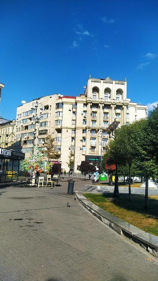 Апартаменты В Самом Центре Столицы. Kiev Exterior foto